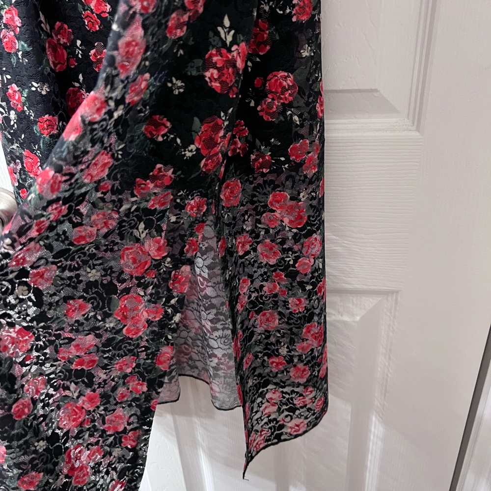 Almost Famous Black and Red Floral Dress XL - Picture 4 of 7